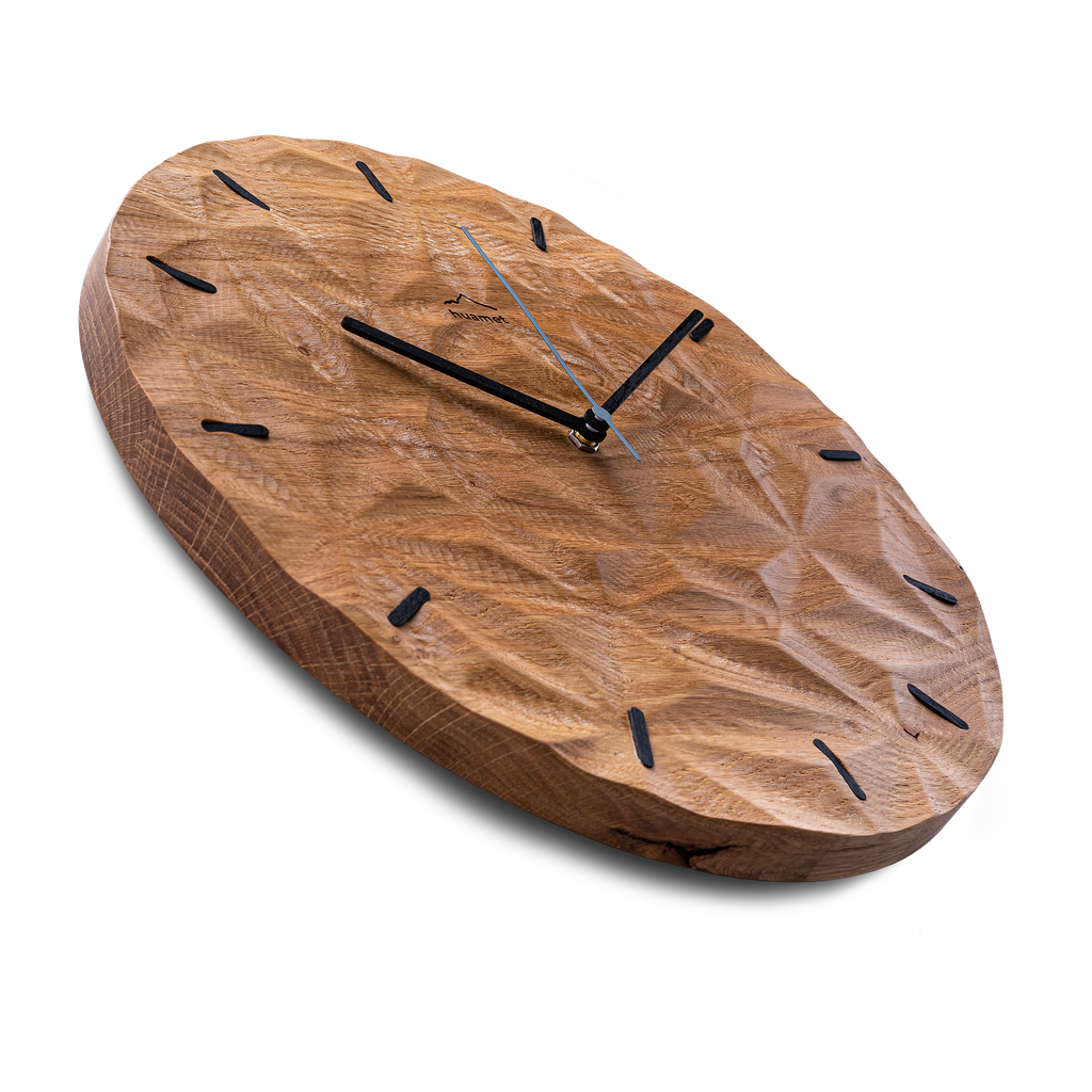 DIAMOND - Wanduhr aus massiven Eichenholz