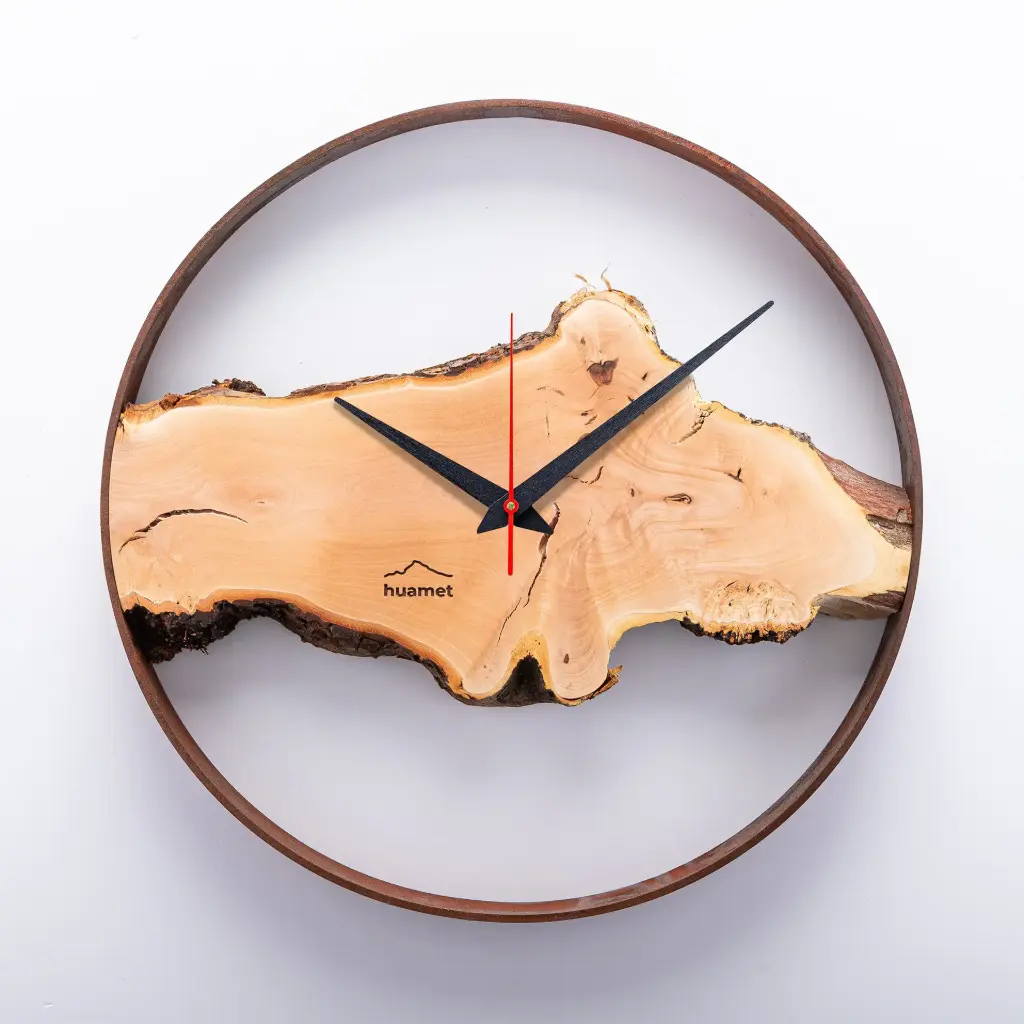 Wuhrzel Nr. 210 - Geräuschlose Wanduhr, Apfelholz massiv, rund, ø 30 cm, mit Stahlring